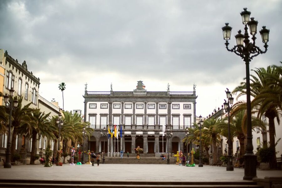 Las Palmas: City Sightseeing Hop-On Hop-Off Bus Tour - Alfredo Kraus Auditorium and Paseo de la Cornisa