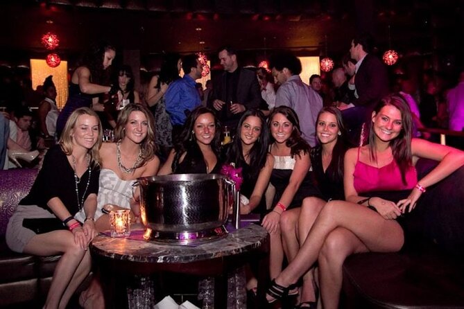 Las Vegas Bar Crawl by Party Bus with Free Drinks - The rotating final nightclub