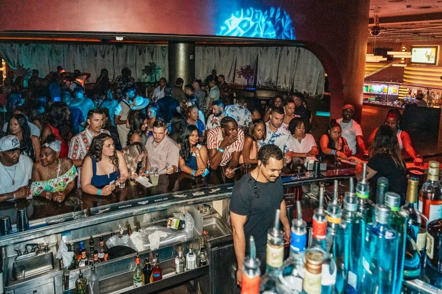 Las Vegas: Club Crawl and Party Bus with Free Drinks - Booking, cancellation, and practical planning