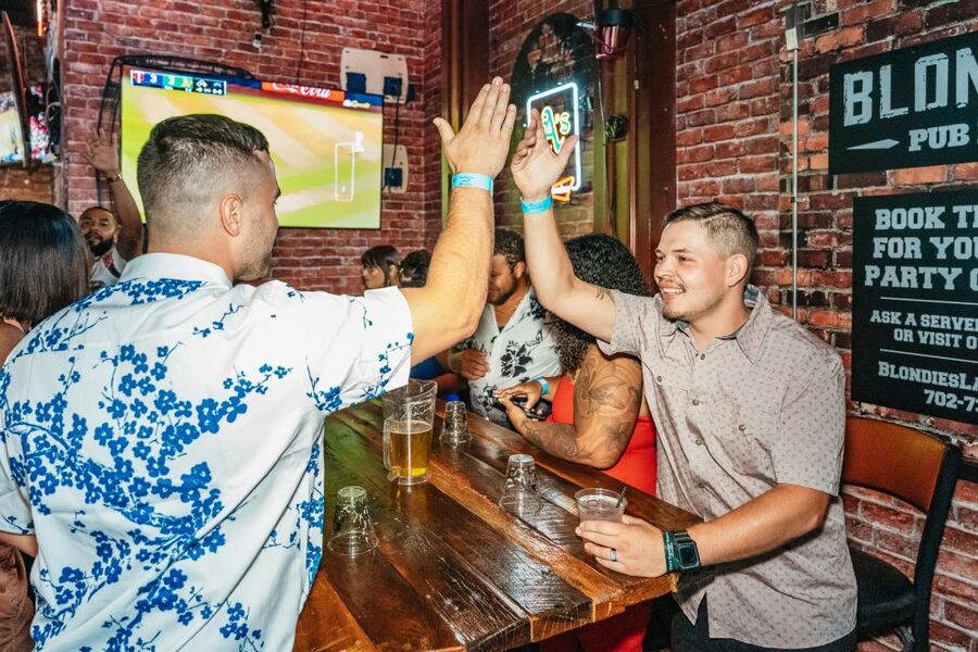 Las Vegas: Club Crawl and Party Bus with Free Drinks - Getting through Las Vegas club dress codes
