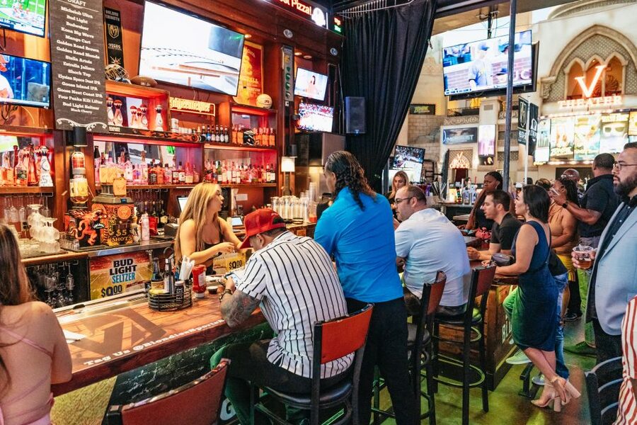 Las Vegas: Club Crawl and Party Bus with Free Drinks - Staying with the group matters