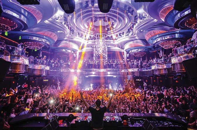 Las Vegas Club Crawl with Party Bus and Free Drinks - Is $99 a fair price?