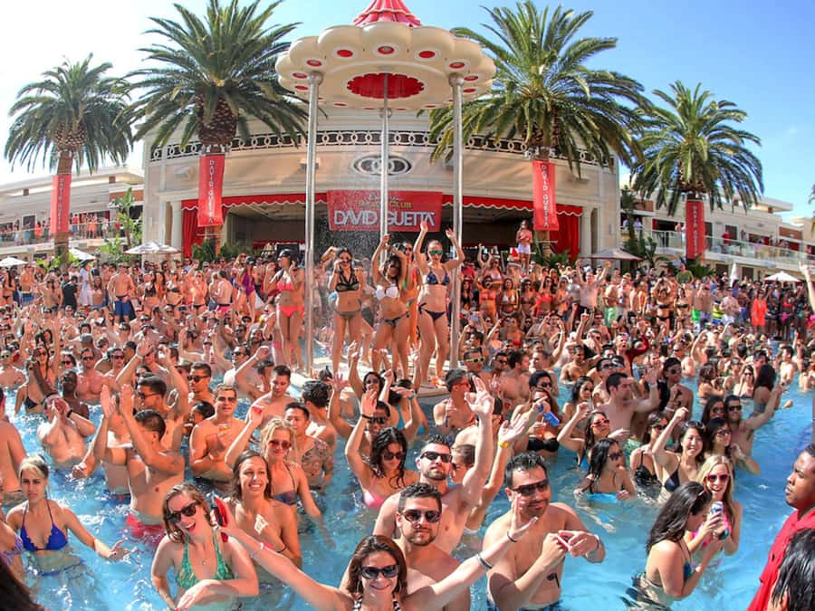Las Vegas: Famous Pool Party Tour with Party Bus & Drinks - Check-in and getting your wristband