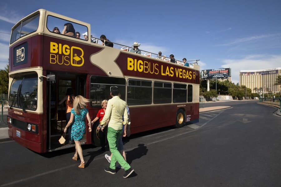 Las Vegas: Hop-on Hop-off Sightseeing Tour by Open-Top Bus - Day ride or night tour?