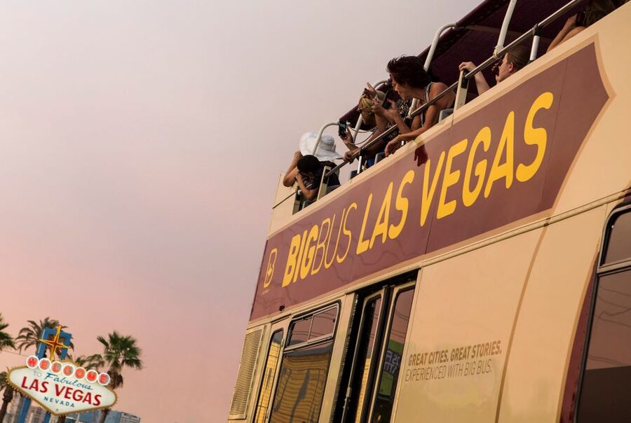 Las Vegas: Hop-on Hop-off Sightseeing Tour by Open-Top Bus - MGM Grand to the central Strip