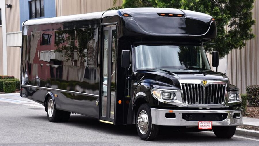Las Vegas: Private Party Bus Tour Of Vegas Strip w Champagne - What $319 means for your group