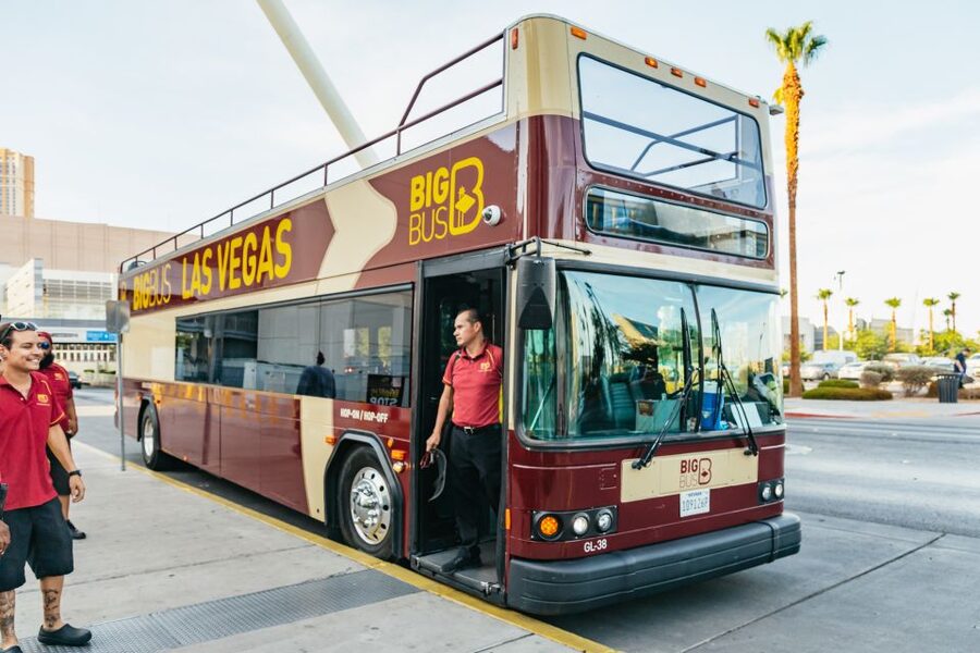 Las Vegas: Sightseeing Night Tour by Open-top Bus - Weather, seating, and practical comfort