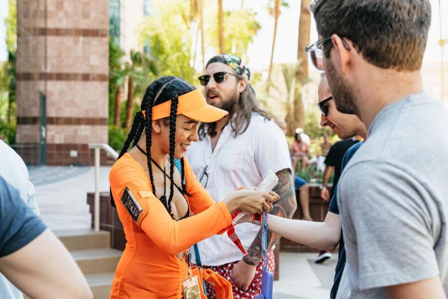 Las Vegas Strip: 3-Stop Pool Party Crawl with Party Bus - Three Las Vegas pool parties in one afternoon