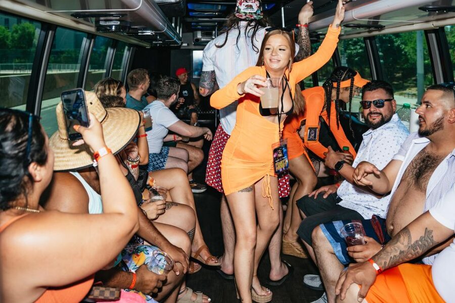 Las Vegas Strip: 3-Stop Pool Party Crawl with Party Bus - How the five-hour schedule works