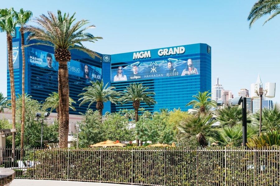 Las Vegas Strip: 3-Stop Pool Party Crawl with Party Bus - What the $99 price really covers