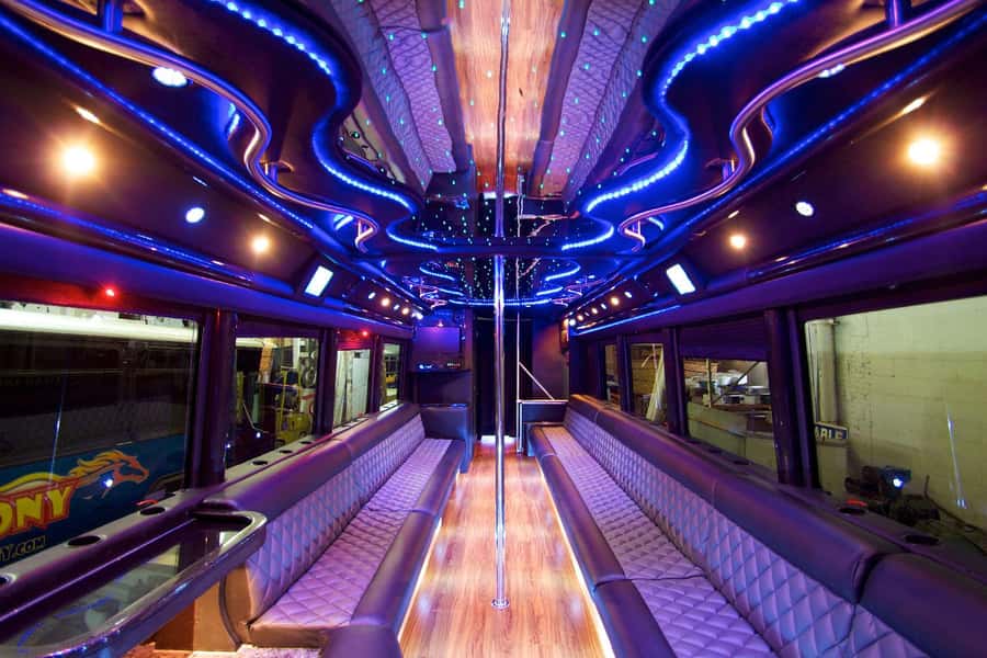 Las Vegas: VIP Club Crawl with Party Bus and Drinks - Key things to know before booking