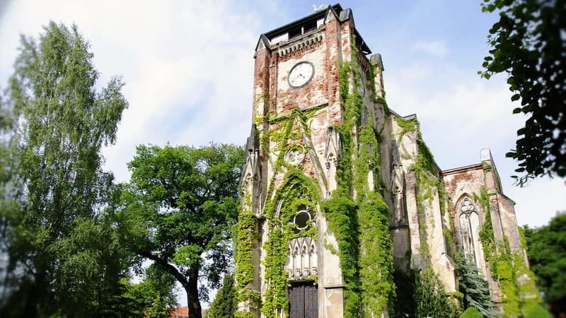 Leipzig: Hop-On-Hop-Off Bus Tour & City Walk - Why Leipzig’s south makes a good bus route