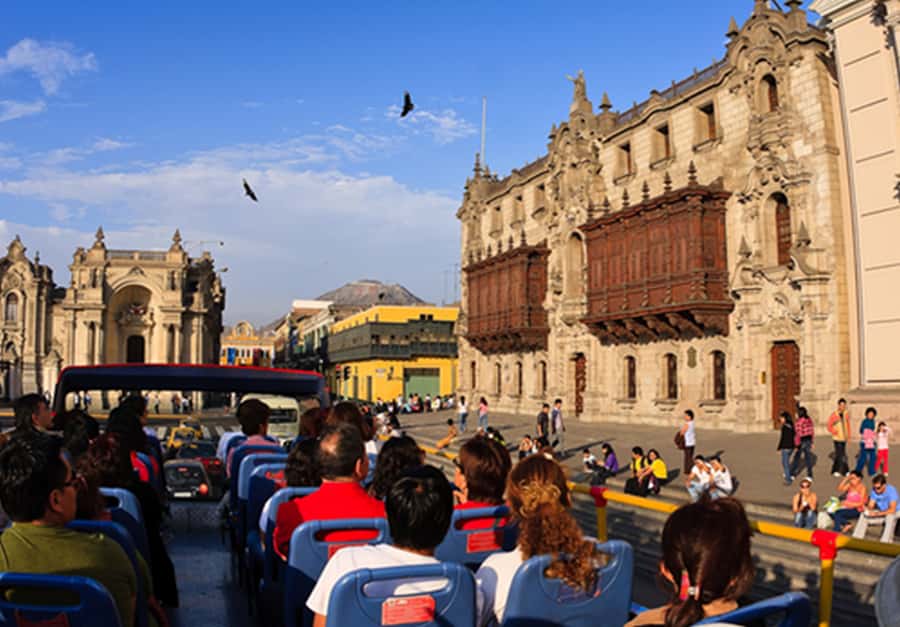 Lima : City tour 360° Panoramic bus - Sightseeing Tour - What the bus format does well, and where it falls short
