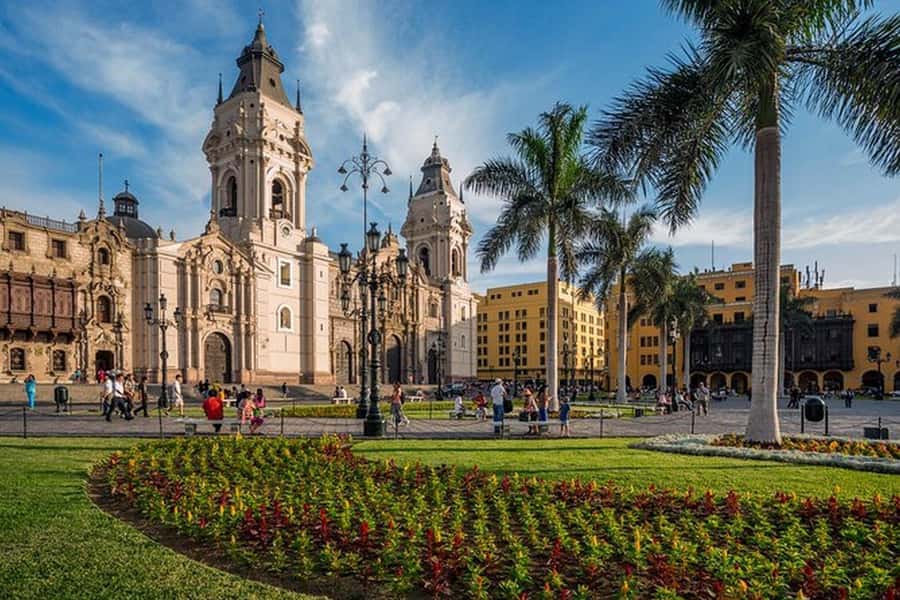 Lima : City Tour by Panoramic Bus - Walking & Catacombs - Why This Four-Hour Tour Works in Lima