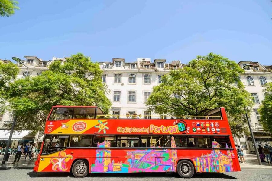 Lisbon: City Sightseeing Hop-On Hop-Off Bus Tour - Start at Marques de Pombal and get your bearings