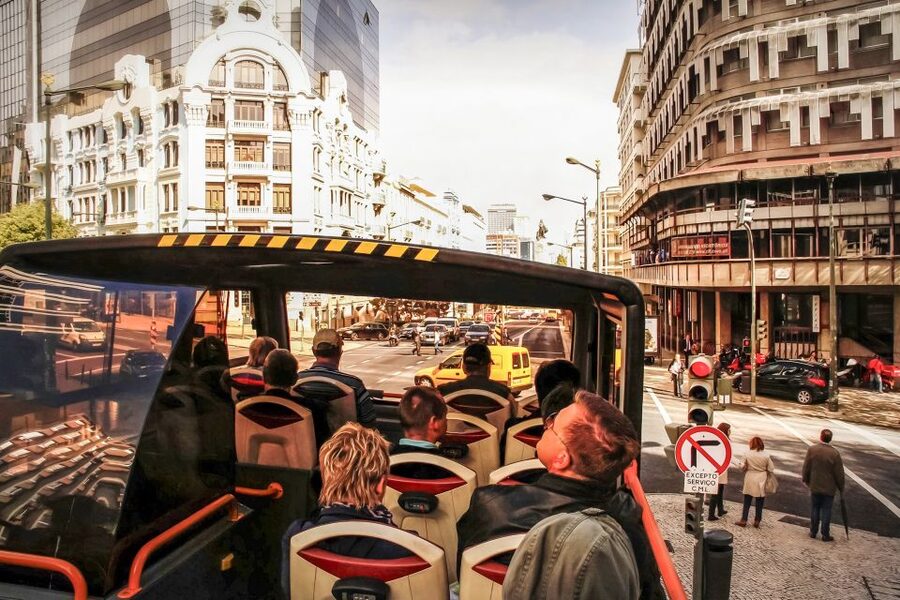 Lisbon: Hop-On Hop-Off Bus Tour - Why this bus works well in a hilly city