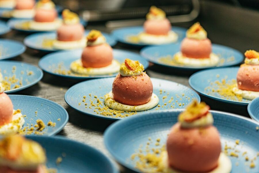 London: 6-Course Gourmet Dinner on a Luxury Coach - Small details that affect your evening