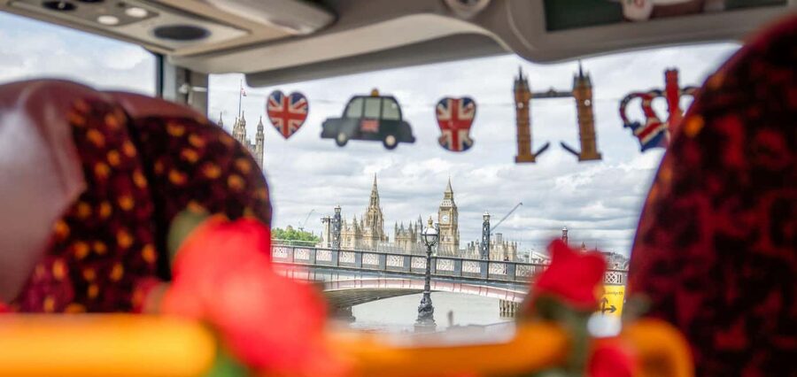 London: Afternoon Tea Bus Tour & London Eye Option - What the afternoon tea bus is really like