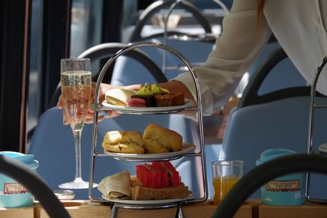 London Afternoon Tea Bus with Panoramic Tour - Westminster Abbey and the heart of old London