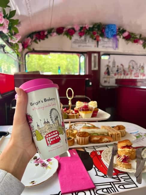 London: Afternoon Tea Sightseeing Bus Tour - The bus atmosphere and seat choice