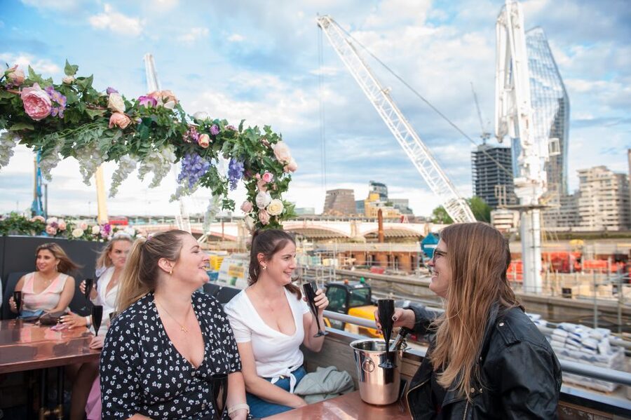 London: Bar Bus Tour by Tootbus - Big Ben, the Houses of Parliament, and the London Eye