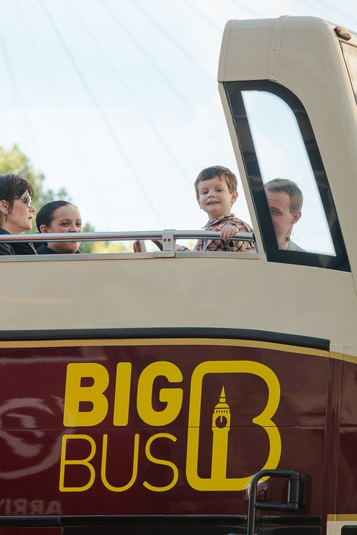 London: Big Bus Hop-on, Hop-off with Optional River Cruise - Commentary, seats, and the practical ride