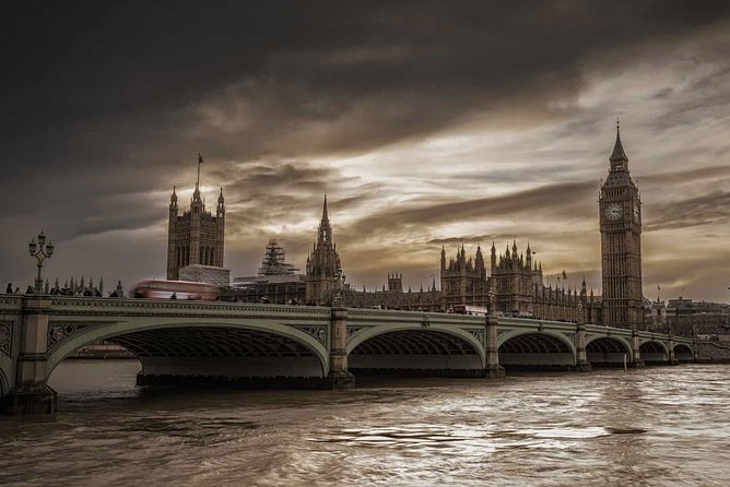 London by Night Sightseeing Tour - Open Top Bus - Tower Bridge, the London Eye, and golden views over the Thames