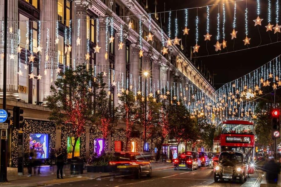 London: Christmas Lights Tour by Vintage Bus - Cold weather is the key practical issue
