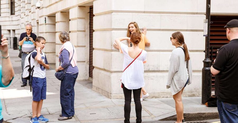 London: Guided Harry Potter Bus Tour of Locations - Who will enjoy this two-hour Potter tour