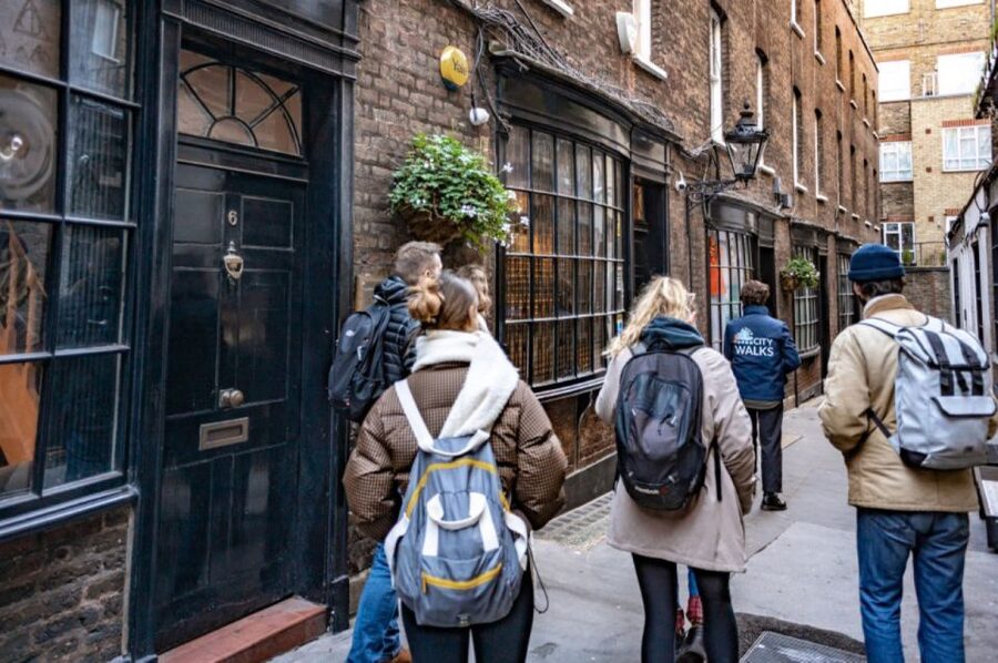 London: Harry Potter Walk, Hop-on Hop-off Bus Tour & Cruise - The Thames cruise from Westminster to Tower Pier