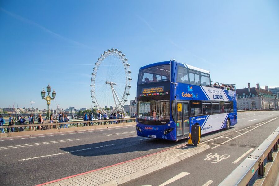 London: Panoramic Open-Top Bus Tour - Live guides add the human touch