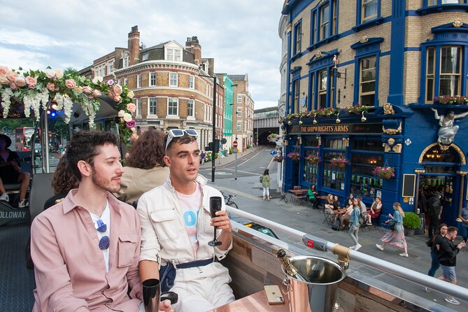 London Tootbus Bar Bus Sunset Tour with Drinks - Is $50.75 good value?