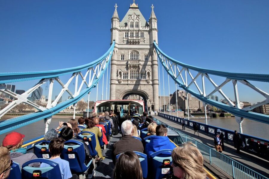 London: Tootbus Hop-on Hop-off (Optional River Cruise) - Four walks for seeing London on foot