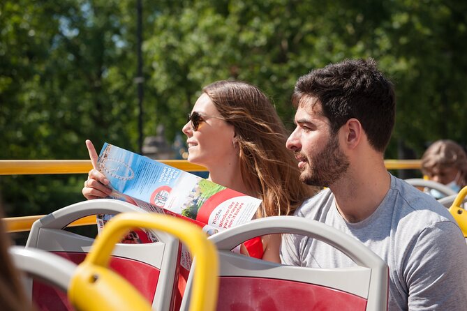 London Tootbus Hop-on Hop-off (Optional Thames Cruise) - Audio commentary, app tools, and the Thames option