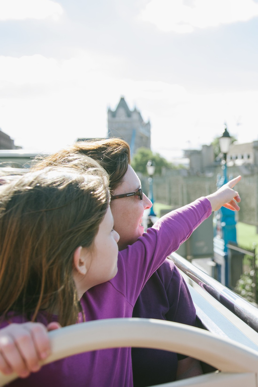 London: Tower of London, Hop-on, Hop-off Bus & River Cruise - Practical details that can make or break the day