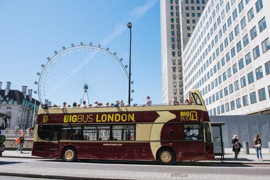 London: Tower of London, Hop-on, Hop-off Bus & River Cruise - Buckingham Palace, Big Ben, and the major photo stops