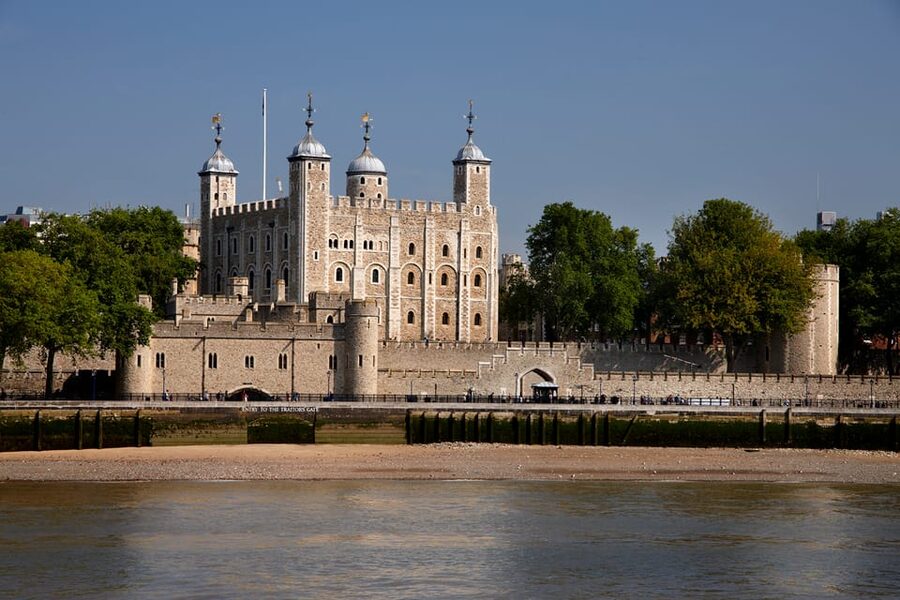 London: Tower of London, Hop-on, Hop-off Bus & River Cruise - What $105 per person is worth