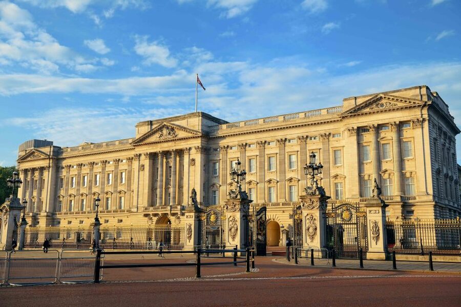 London: Vintage Bus Tour and London Eye Ticket - Timing, weather, and accessibility