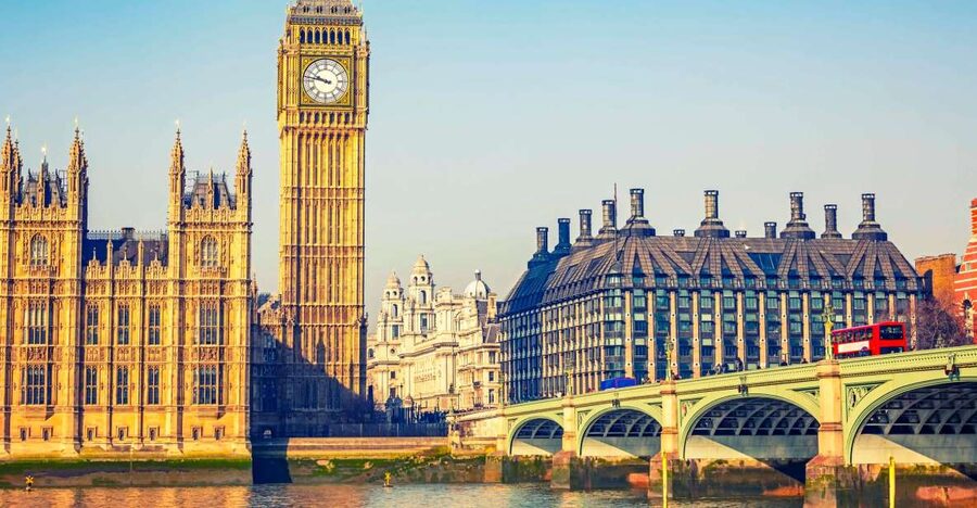 London: Vintage Bus Tour and London Eye Ticket - Buckingham Palace and the Changing of the Guard