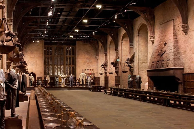 London: Warner Bros. Studio Harry Potter Tour & Branded Bus - Eating, Butterbeer, and shopping