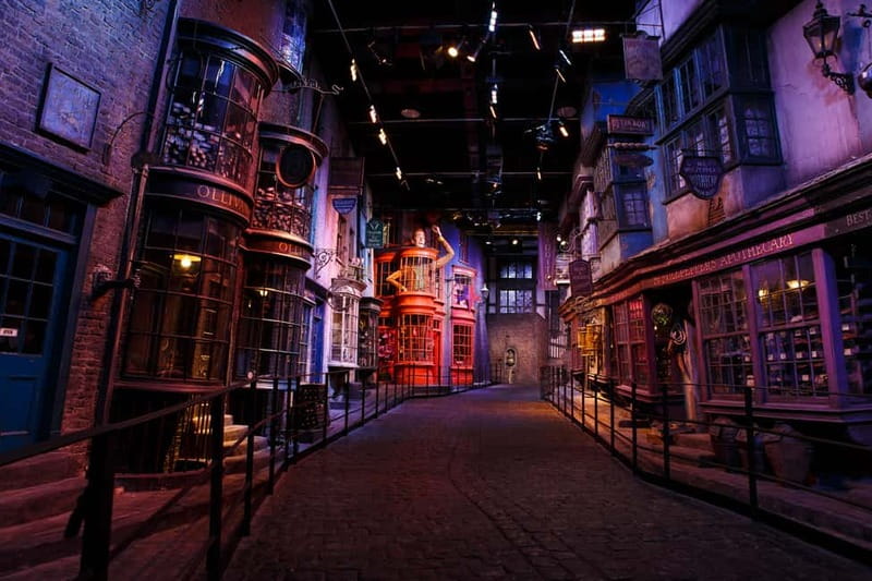 London: Warner Bros. Studio Harry Potter Tour & Branded Bus - Is the $151 price fair?