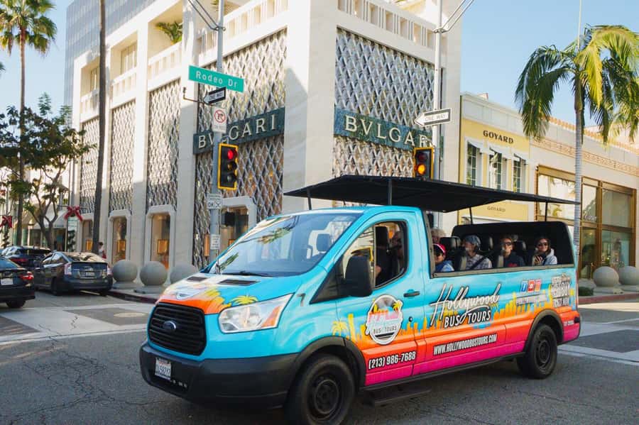 Los Angeles: Celebrity Homes and Hollywood Open-Air Bus Tour - Why this bus tour works in a city built for cars