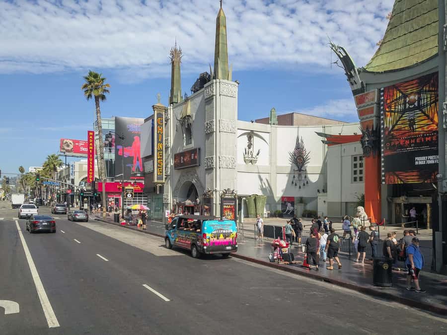 Los Angeles: Celebrity Homes and Hollywood Open-Air Bus Tour - Dress for the bus, not just the forecast