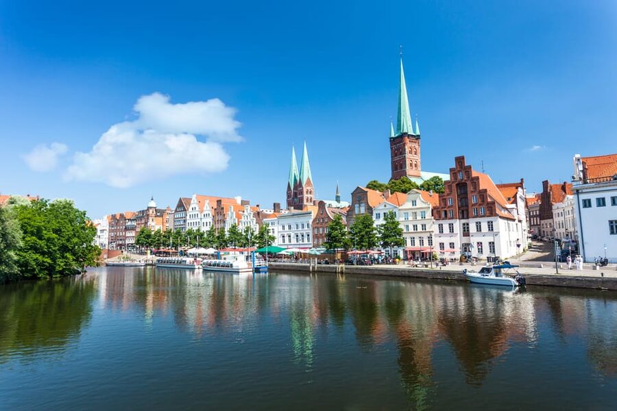 Lübeck: 1-Hour Splash Bus City Tour - Meeting the captain at An der Untertrave 92