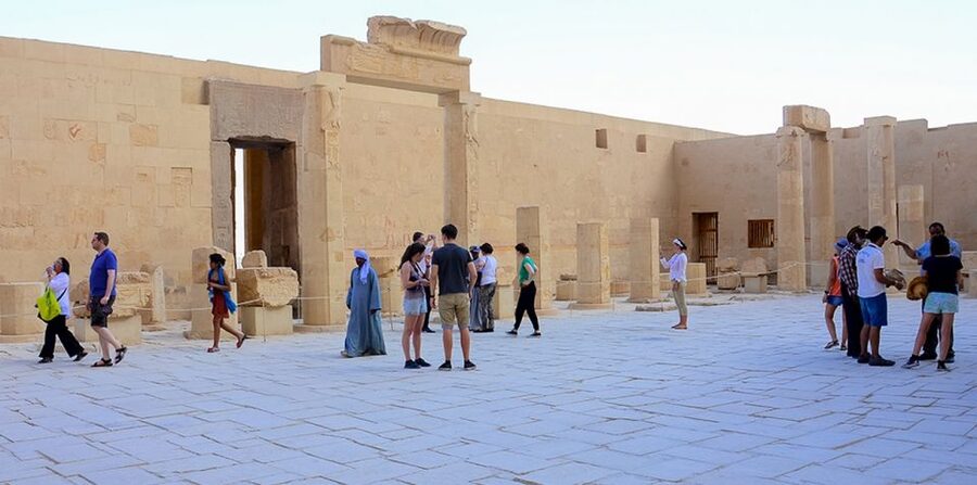 Luxor Tour from Hurghada by bus - The road journey and vehicle comfort