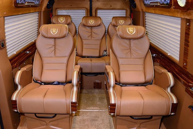 Luxury Bus from Sapa to Hanoi - The morning ride from 7:30 to 8:00 am