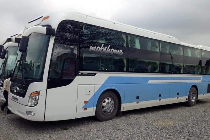 Luxury Bus Limousine Hanoi to Sapa and Sapa to Hanoi - Comfort versus driving style