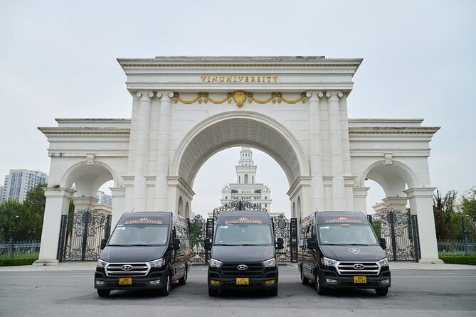 Luxury Bus Limousine Hanoi to Sapa and Sapa to Hanoi - What the limousine is really like inside