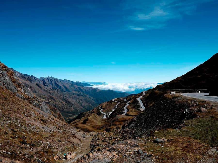 Machu Picchu 2 Days / 1 Night (By Bus) - The road from Cusco to Abra de Malaga