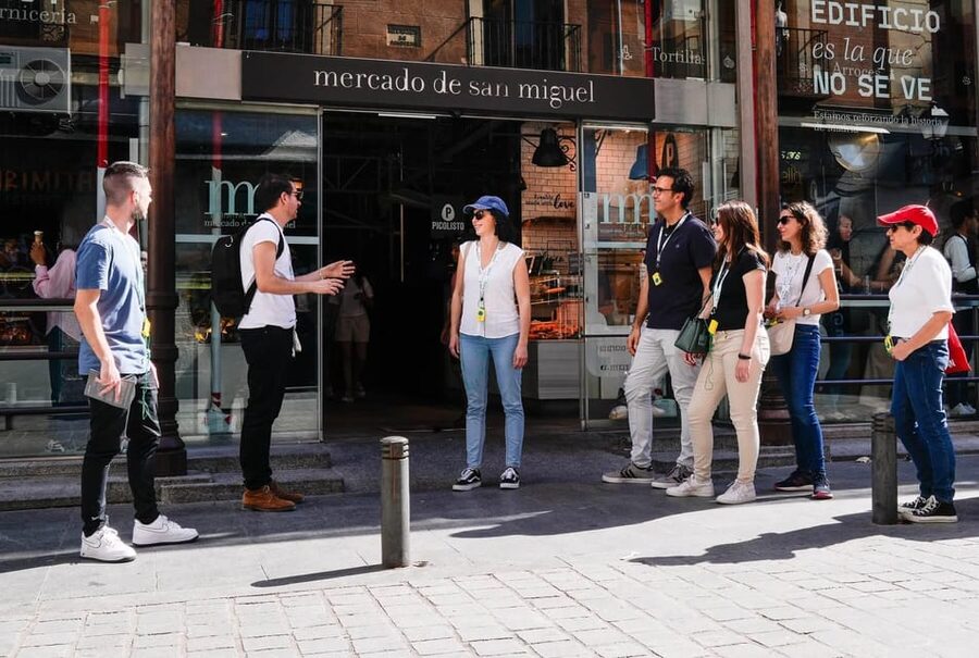 Madrid: 4-Hour Bus Tour with Royal Palace Admission - Paseo del Prado, Cibeles, and Puerta de Alcalá